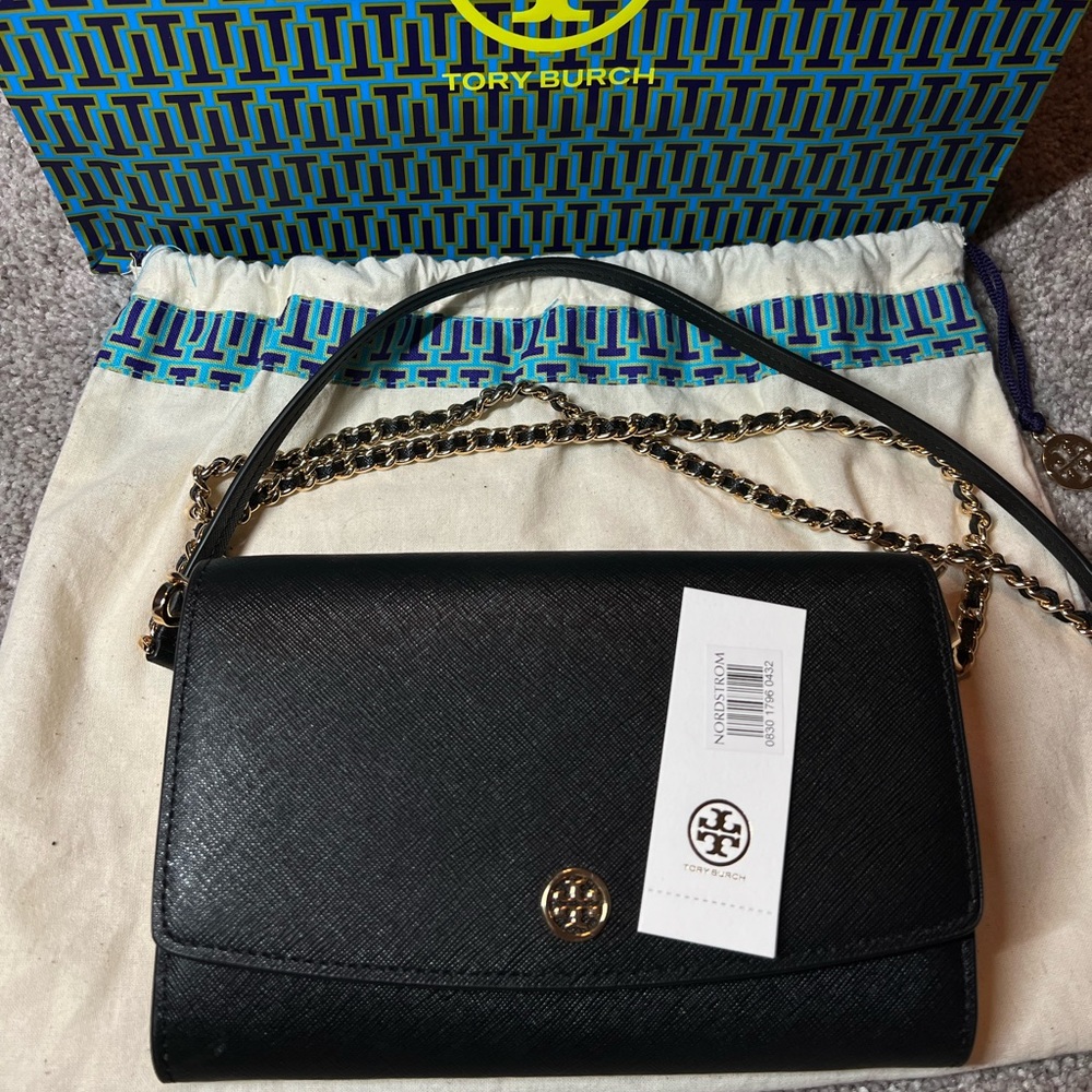 Tory Burch Robinson Chain Wallet/Clutch/Crossbody